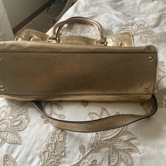 Michael Kors tote - Picture 6 of 8